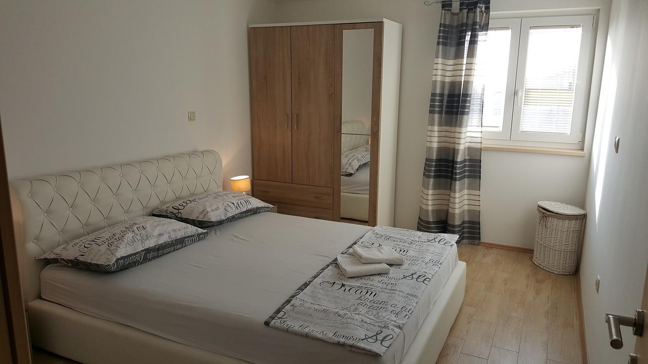 Apartman Baric Sevid Exterior foto